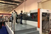 Sıyırma ile Merdane Kağıt Folyo Damgalama Kalıp Kesme Makinesi