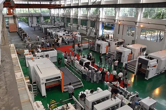 Çelik Bıçaklı Otomatik Termal Folyo Damgalama Kalıp Kesme Makinesi