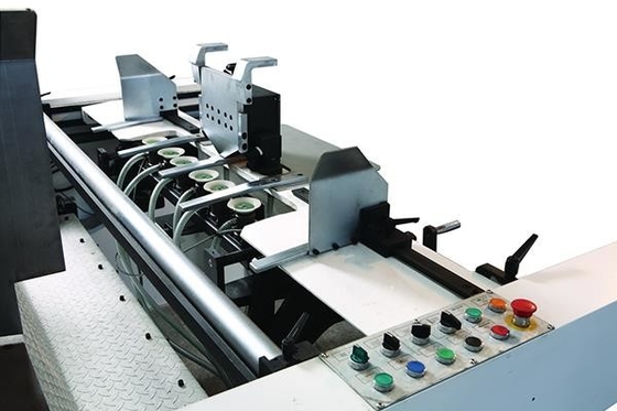 Sıyırma ile 1650 X 1200mm Otomatik Oluklu Kutu Kalıp Kesme Makinesi