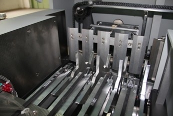 Otomatik Dijital Robot 2000C Kitap Bantlama Makinesi 1600c/h