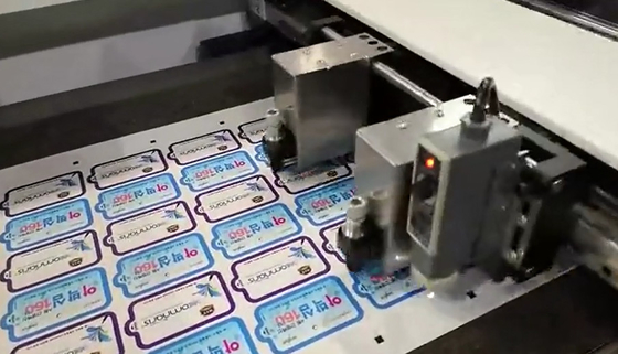 EcooGraphix VD320 Dijital Etiket Öldürme Kesme Sistemi Yüksek Hızlı Çok Fonksiyonlu Bitirme