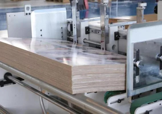 Karton için Otomatik UV Vernik Parlatma Cam Makinesi