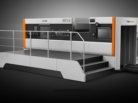 Ecoographix Otomatik Örtü Kesme ve Soyunma ile Sıcak Folyo Damgalama Makinesi