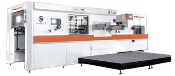 TD800S Pres öncesi ekipmanları Düz yataklı döşeme kesme makinesi