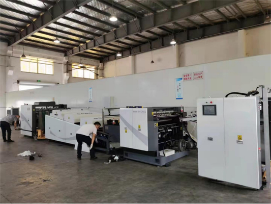 Ecoo Coating-760 Paketleme ve baskı malzemeleri için UV Laklama Makinesi