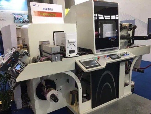 Eşsiz görsel efektler için EcooGraphix DigiSpark Dijital Etiket Baskı Makinesi