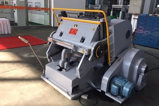 Tam kontrol için çift mikrometre baskı ayarlama TD790 Die Cutter
