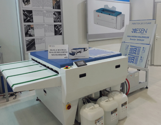 0.15-0.4mm Hız Düzenlenebilir CTP Plate İşlemcileri Geniş Format Geliştirme Makinesi