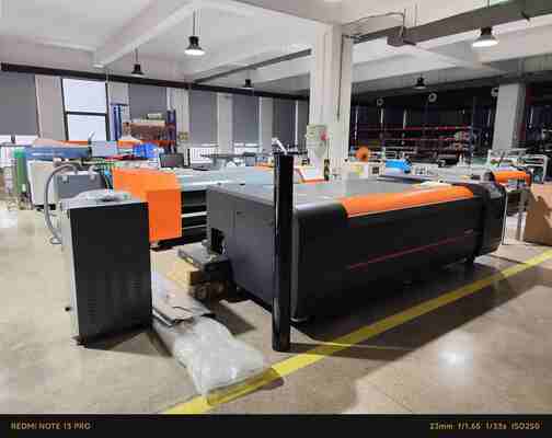3.5m2/h Çıkış Hızı 5080dpi Çözünürlük 256CH Lazer Kanalları Yüksek Hızlı Flexo CTP Plate Yapımı için Flexo Baskı CTP Plate Görüntüleme Makinesi