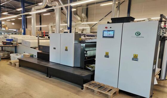 720x1060mm Maksimum Baskı Ebadı ve 80-500gsm Kalınlığı ile 9500 tabaka/saat A1 UV Nokta Lak Makinesi