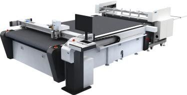 6 Eksen 7.5kw Karton Folyo Damgalama Kalıp Kesme Makinesi