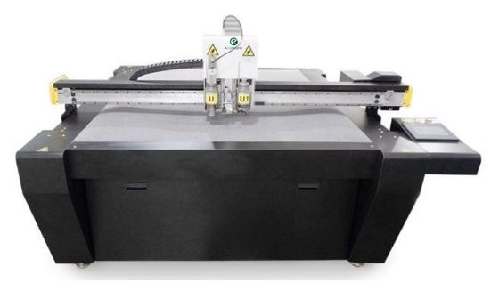 Multi Axis Control Foil Stamping Die Cutting Machine For Packaging (Çeşitli Eksen Kontrolü Foliya Damgalama Ölçümlü Kesme Makinesi Paketleme için)