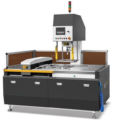 PLC 680*460mm 0.02mm Otomatik Kırma Makinesi Öldürme Kesimi