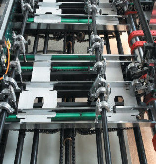 Benzersiz Bıçak Namlu Tasarımı Karton Pencere Kutusu Yama Makinesi