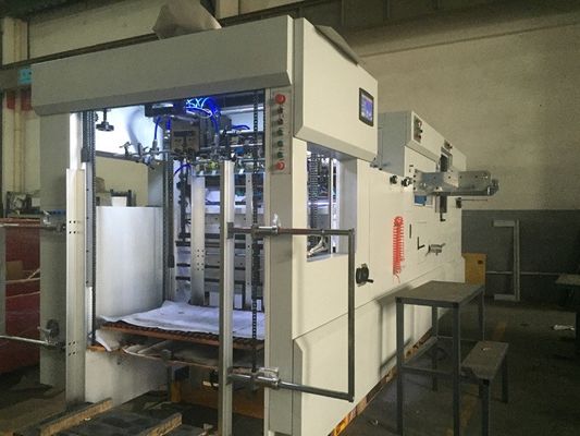 1080BQ Kart süslemesi için atık çıkarma ile otomatik ölçekli kesme makinesi