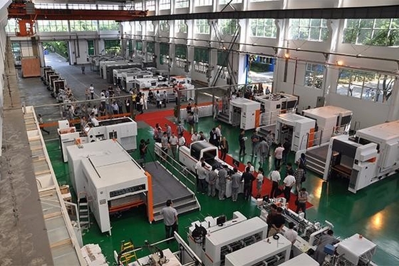 800x580mm Sac Sıyırma Kalıp Kesme Makinesi 7000S/H